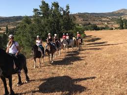 MONTAR A CABALLO EN LA NATURALEZA
